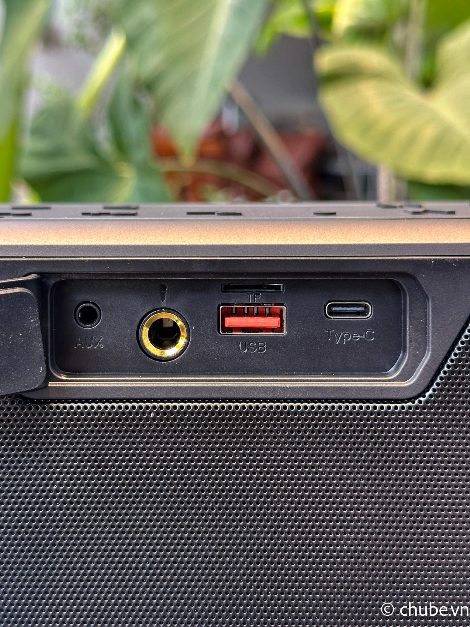 Loa karaoke HiFuture Musicbox 100W di động