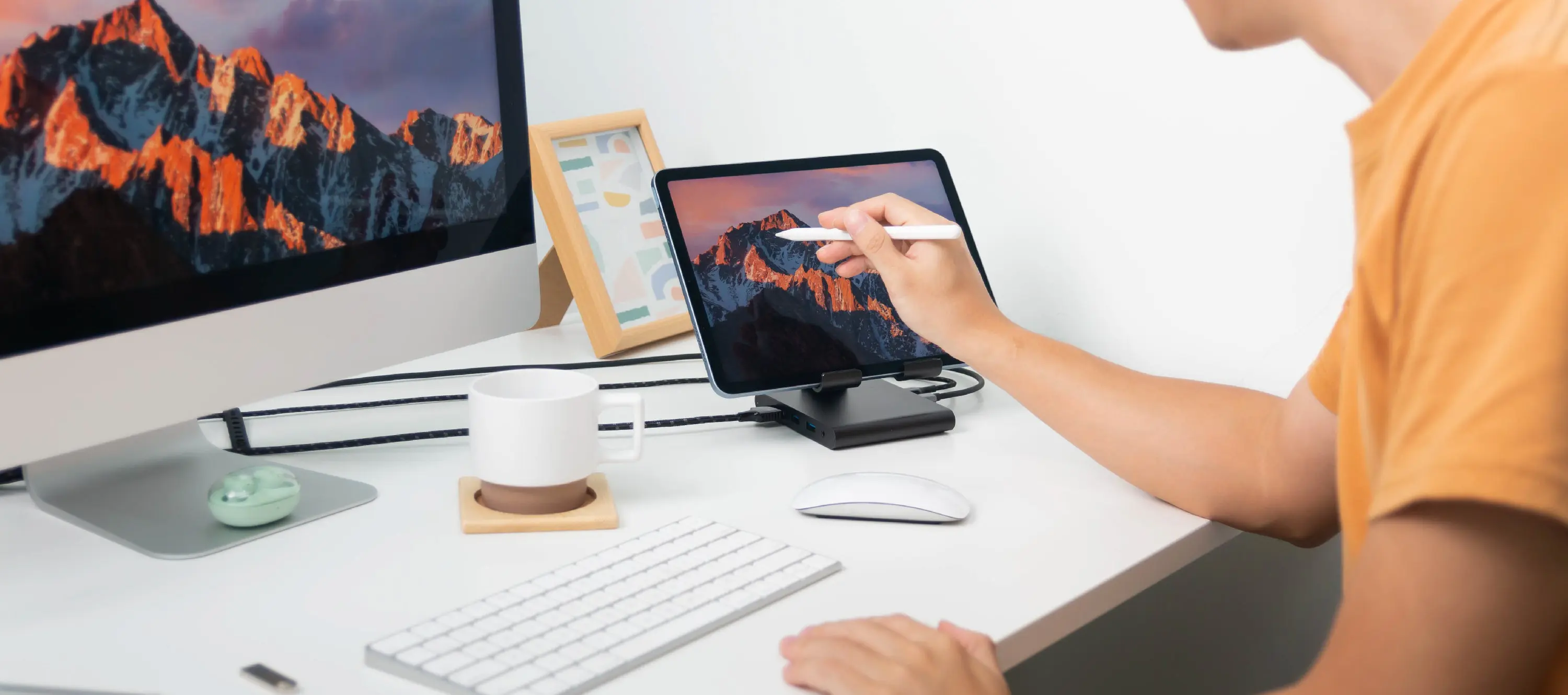 Mazer Infinite Multimedia 8-in-1 USB-C & Tablet Stand