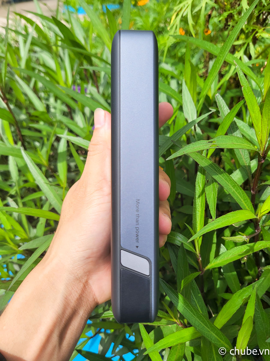 Sạc dự phòng UGREEN PB205 145W - Màn hình LED