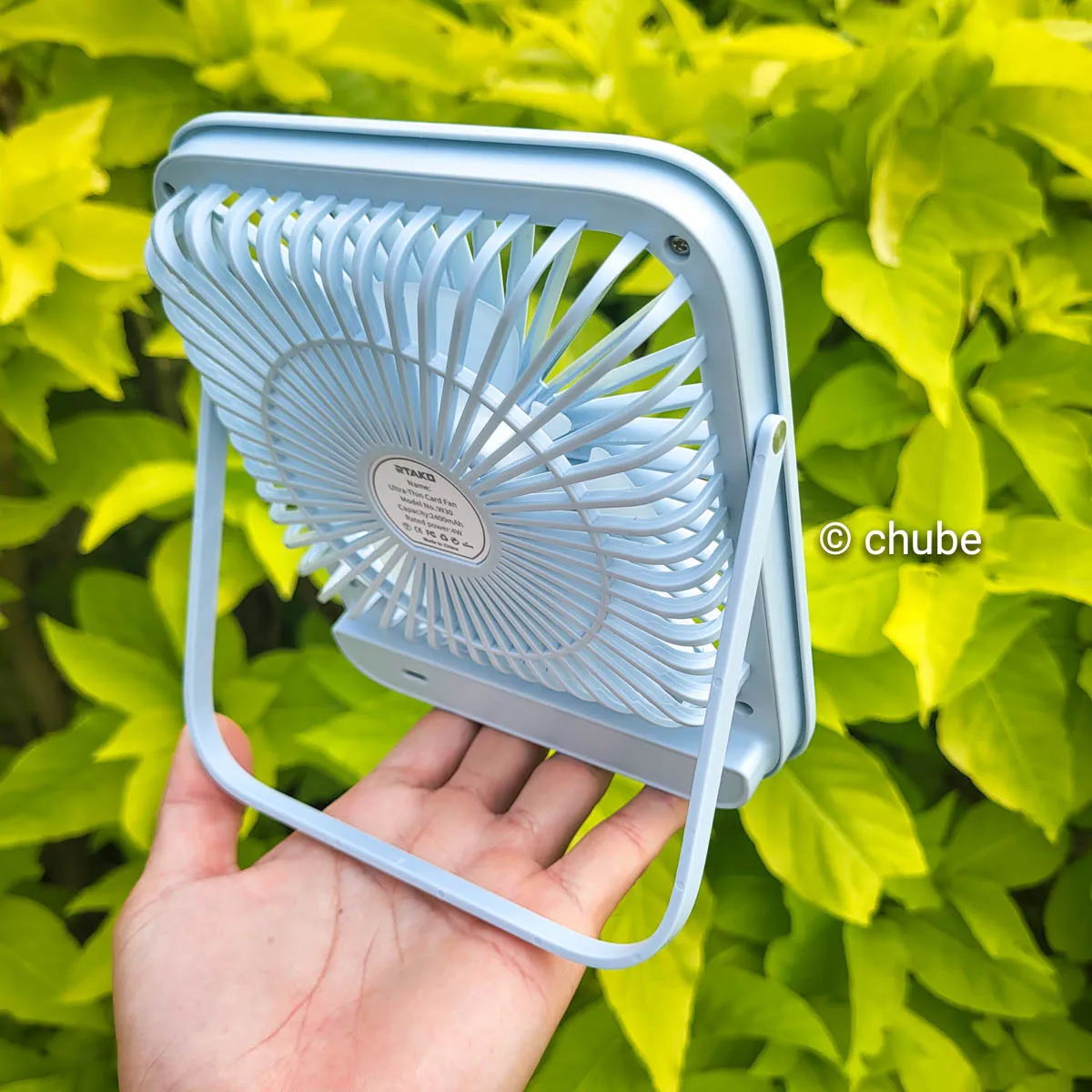 Quạt tích điện mini Rtako W30 siêu êm ái