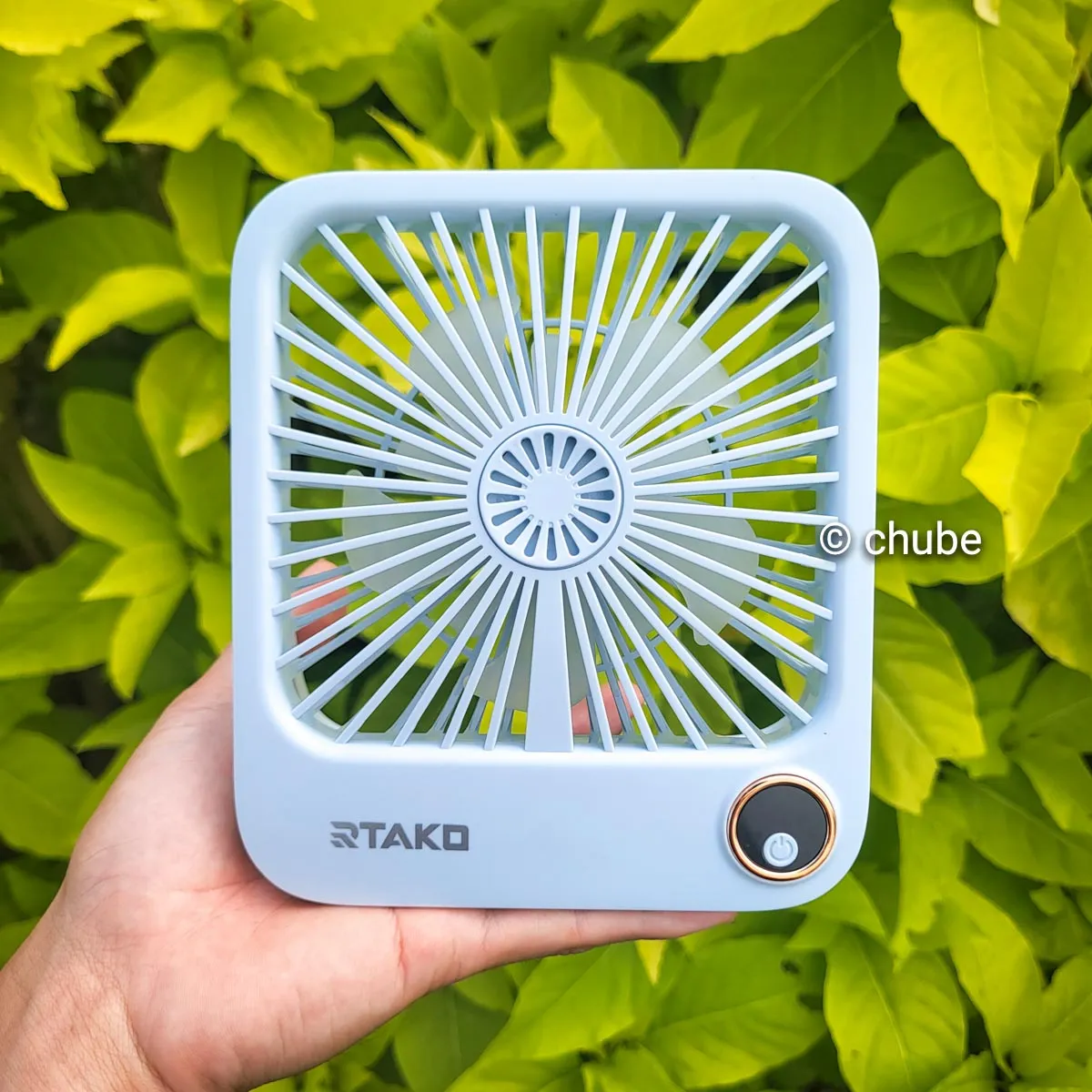 Quạt bàn Rtako W30 siêu mỏng pin 48h