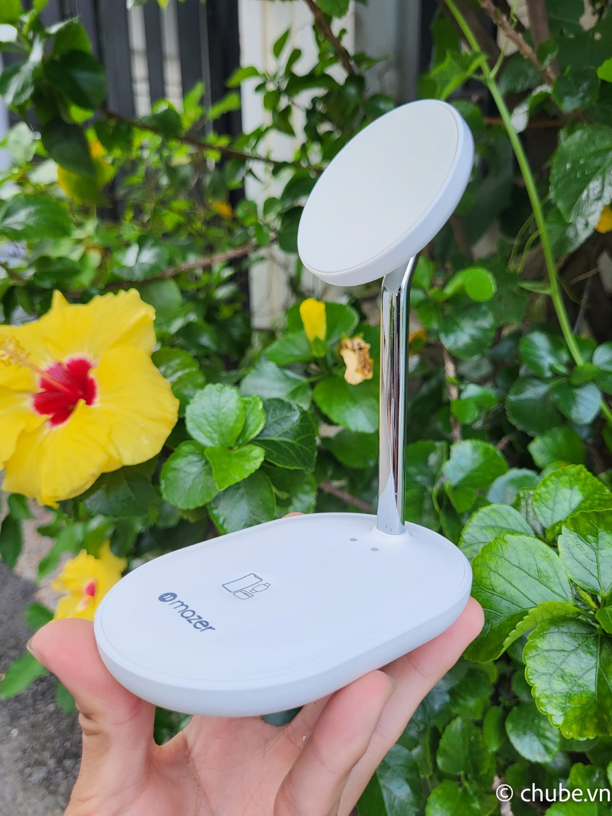 Sạc MagSafe cho iPhone 16