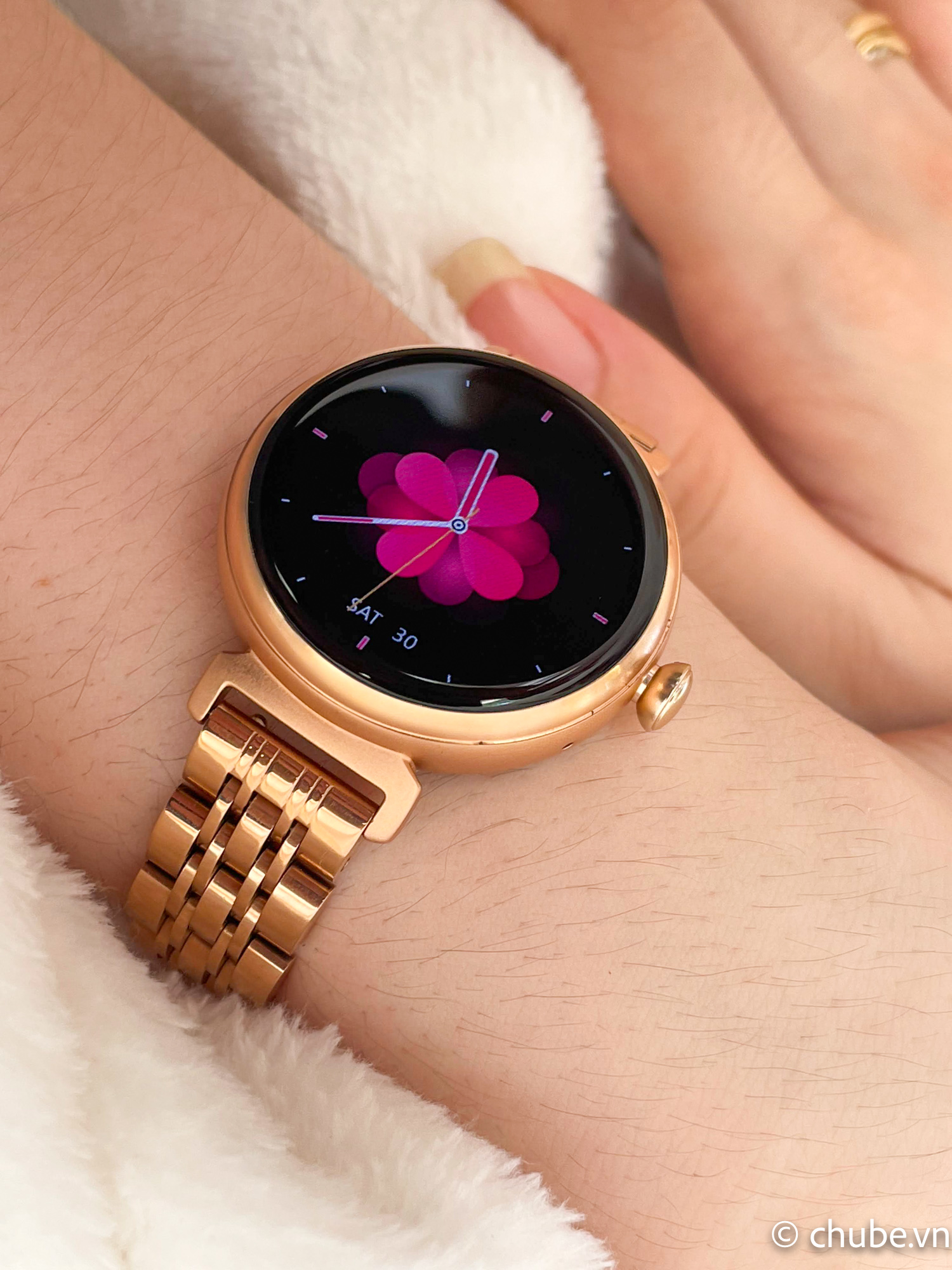 Smartwatch chống nước IP68 Chube