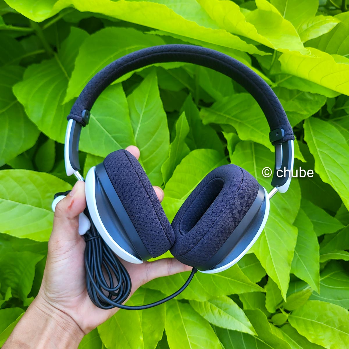 Tai nghe chụp tai gaming Baseus GoPlay 1+ Max USB-A màu trắng ánh trăng