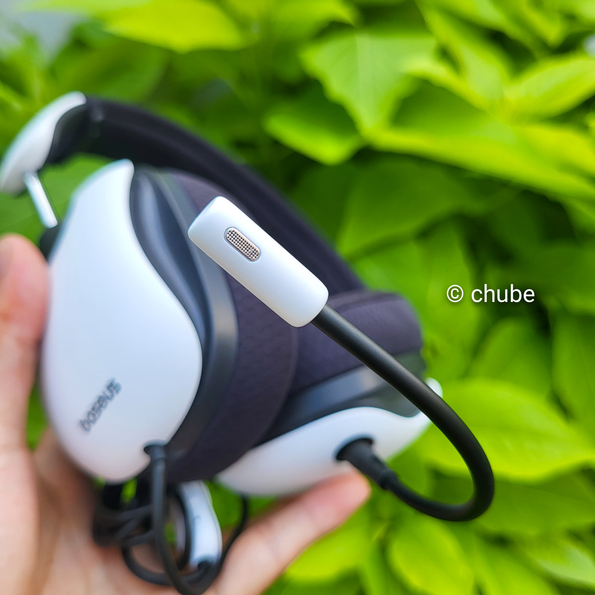 Tai nghe Baseus GoPlay 1+ Max USB-A và GoPlay 1 Max 3.5mm chụp từ trên xuống