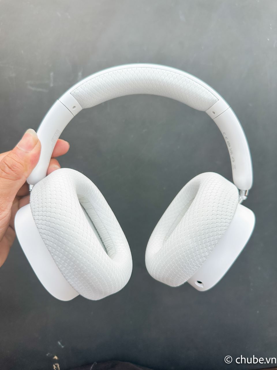 Thiết kế tai nghe Baseus GH02