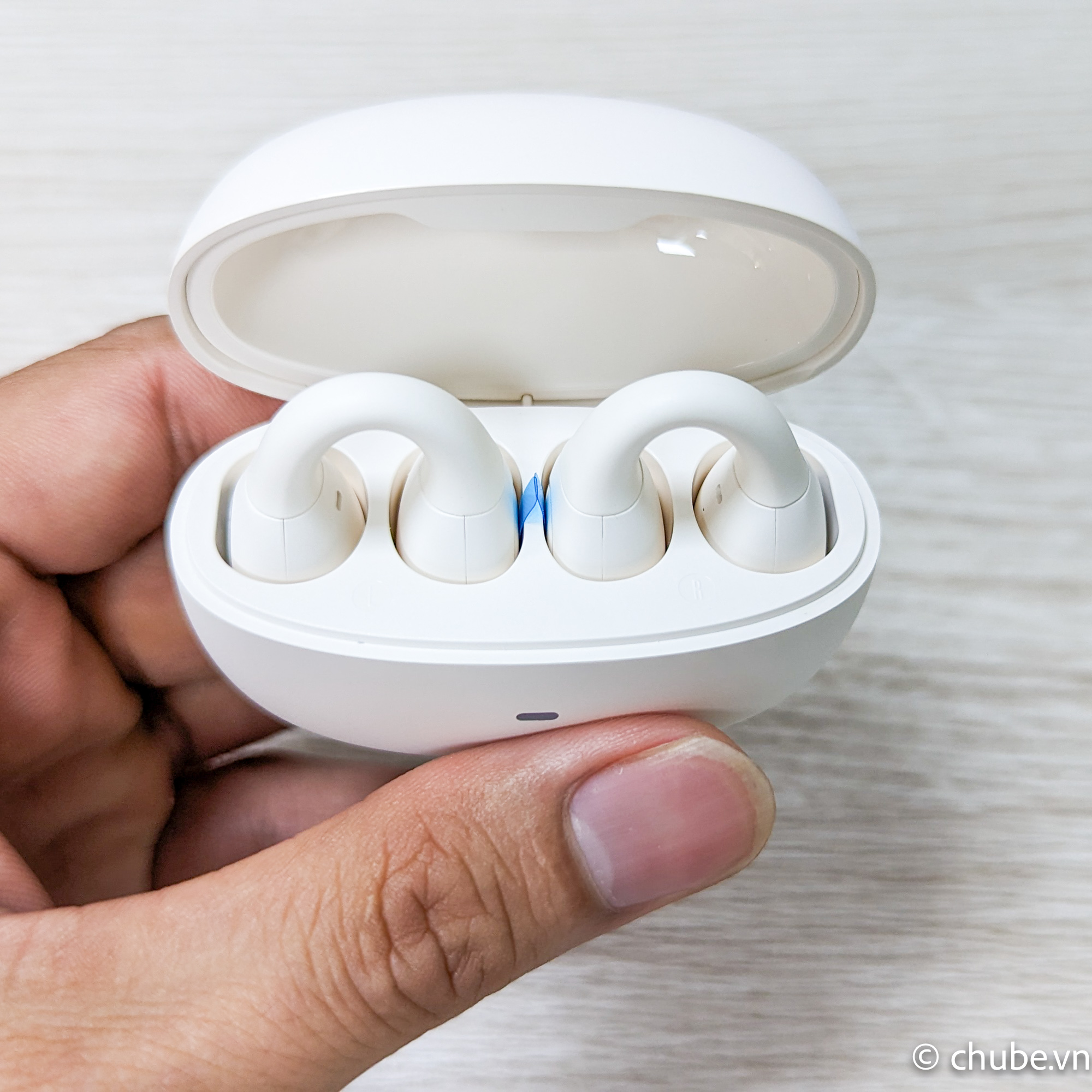 Tai nghe Baseus AirGo AS01 & AirGo 1 Ring thiết kế Open-Ear