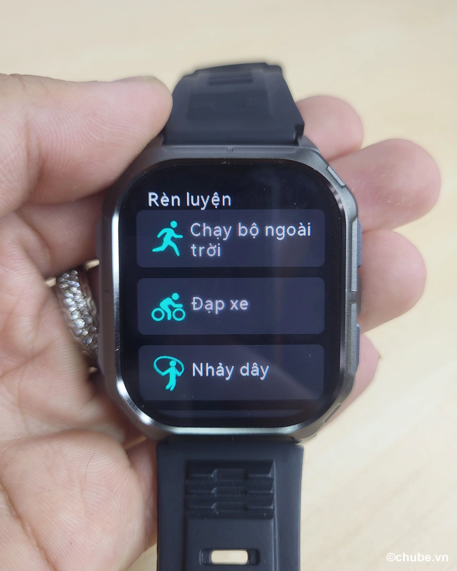 Đồng hồ thông minh HiFuture Ultra3 Sport luyện tập thể thao