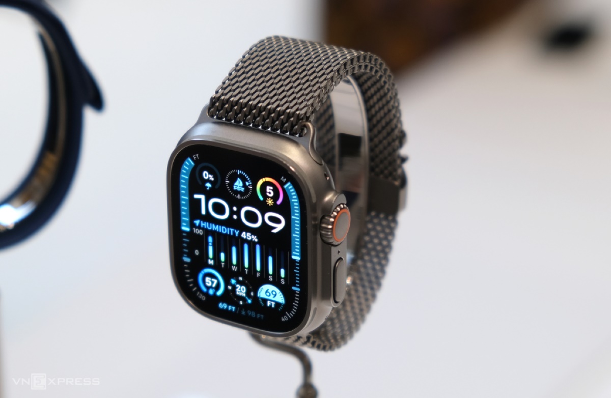 Apple Watch Ultra 2 màu đen