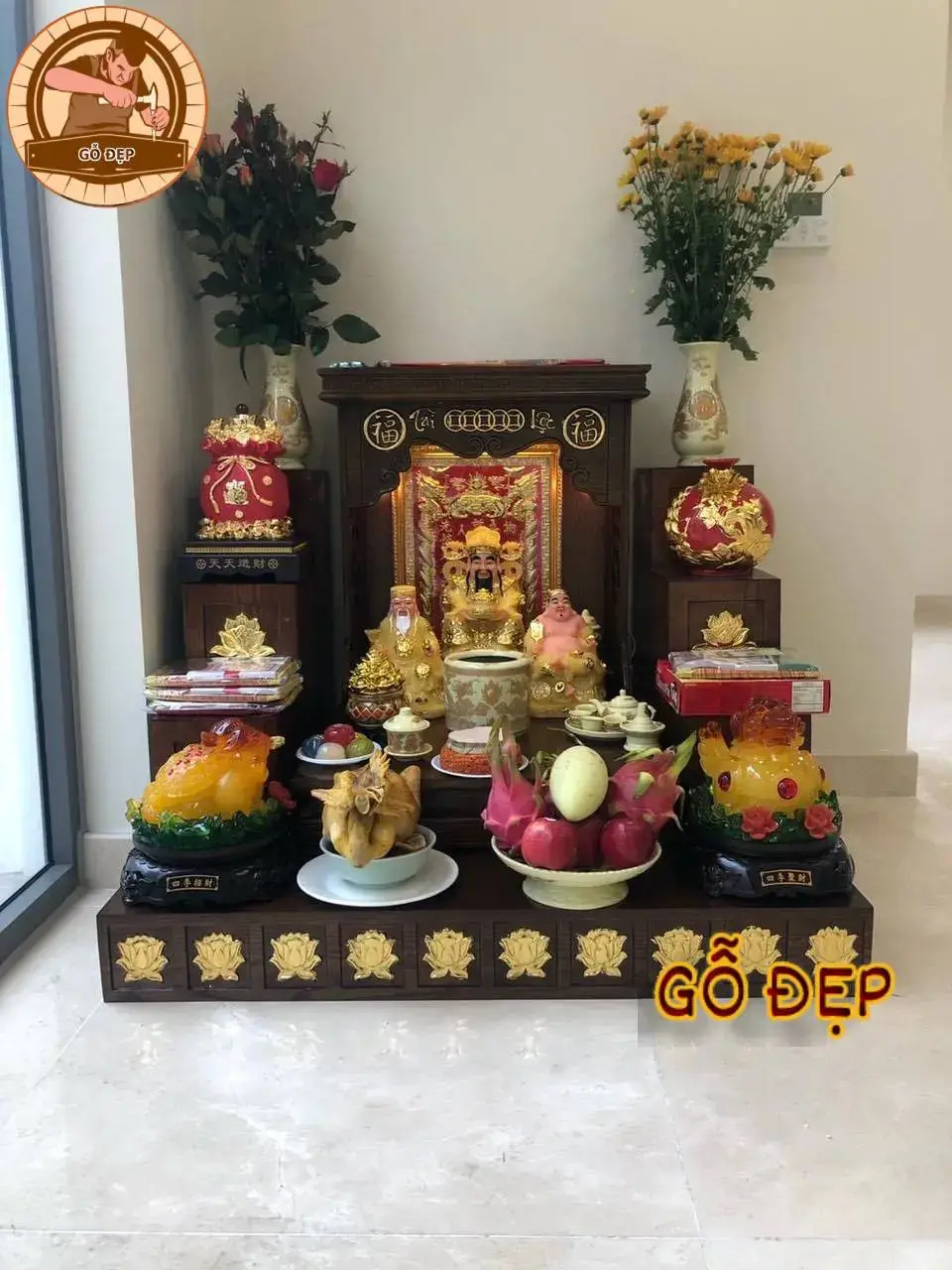 Có nên thay bàn thờ thần tài không?