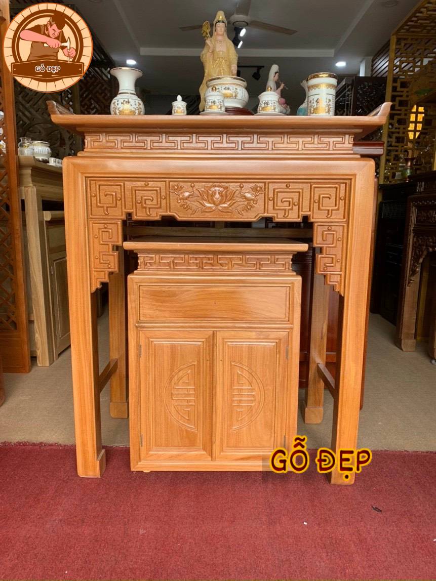 Mẫu bàn thờ đứng với chất liệu làm từ gỗ Gụ