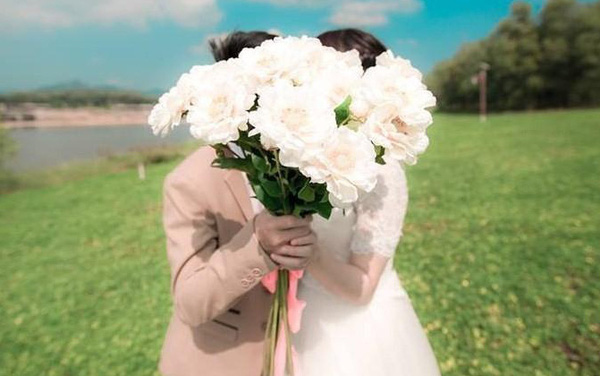 Mơ thấy bản thân kết hôn