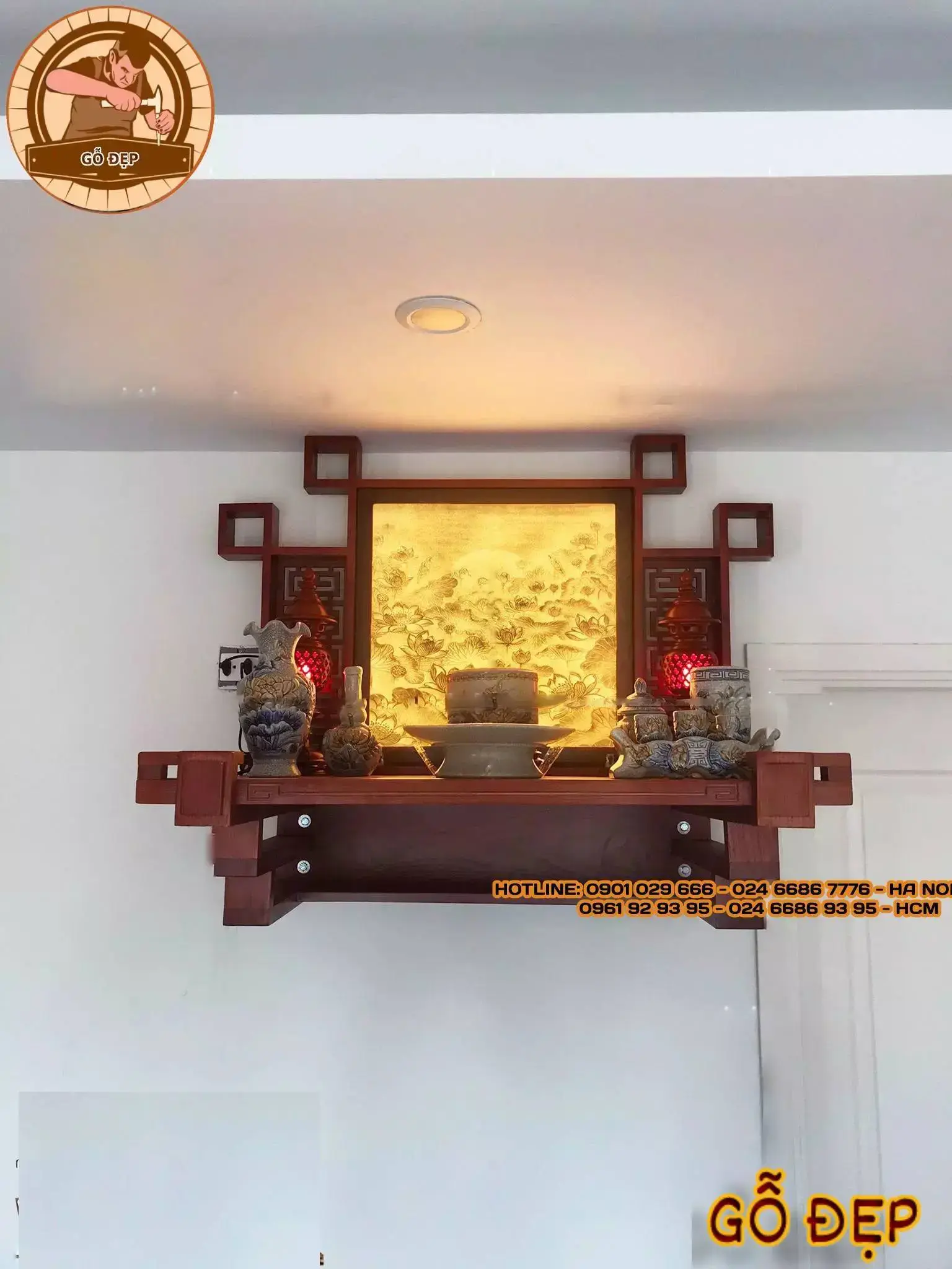 Mẫu bàn thờ treo tường gỗ hương thiết kế đơn giản