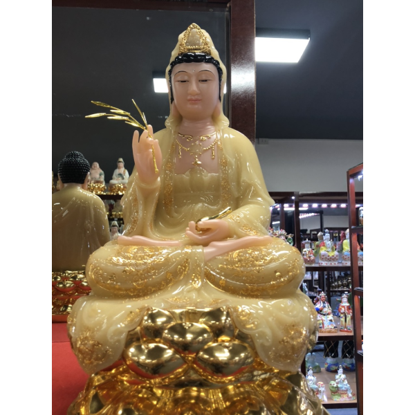 Tượng mẹ quan âm