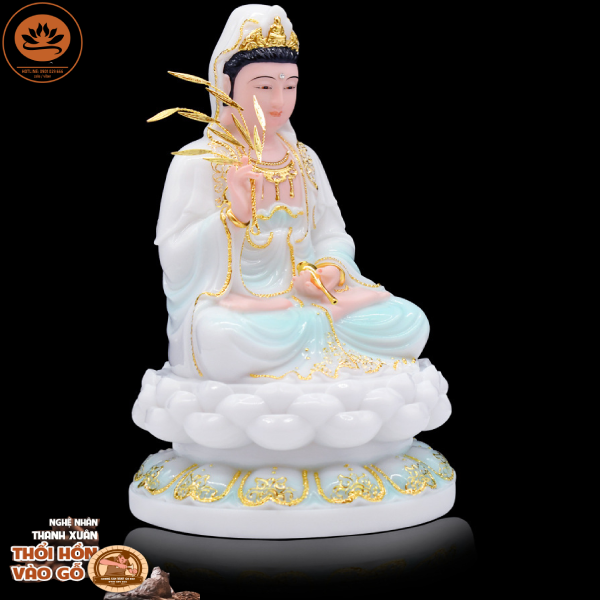 Tượng mẹ quan âm tại gỗ đẹp