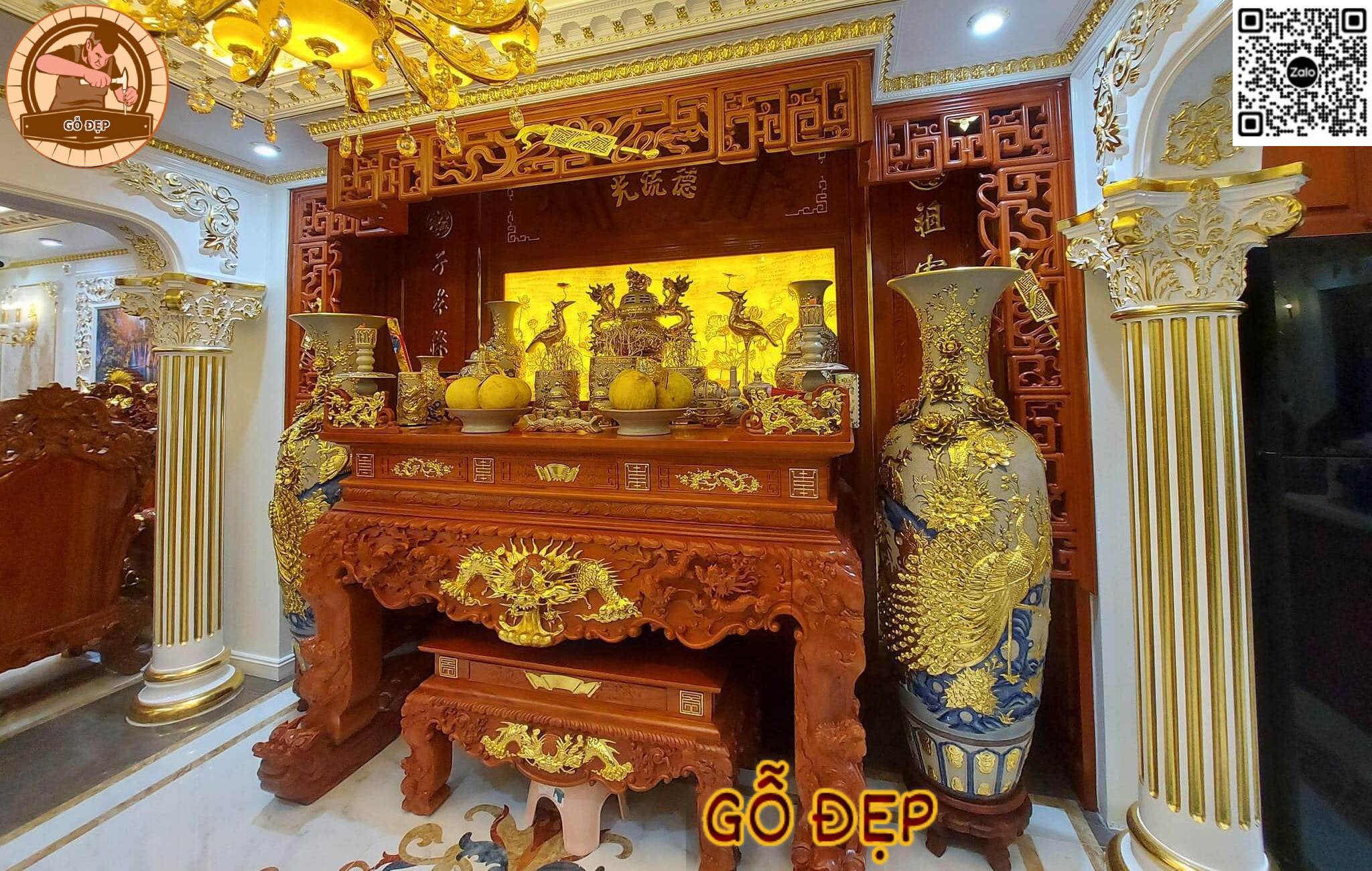 Sập thờ gỗ gõ tạo không gian thờ sang trọng