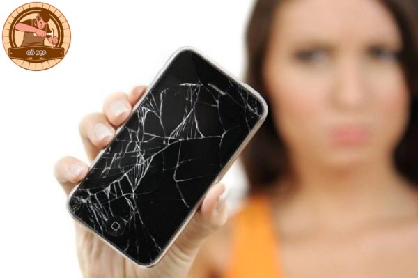 Mơ thấy điện thoại của mình bị vỡ là điềm báo gì?