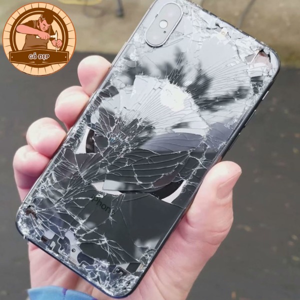 Mơ vỡ điện thoại đánh con gì dễ trúng?