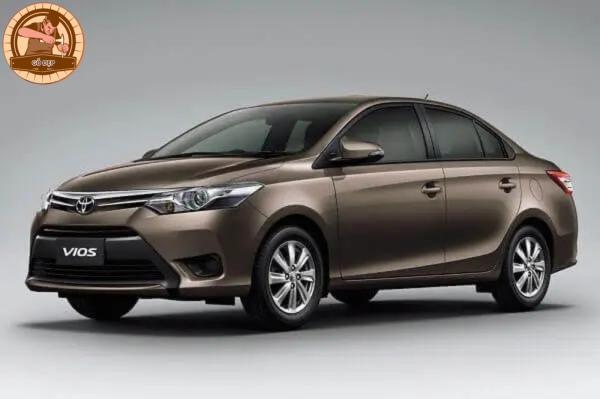 Xe màu nâu hợp mệnh Sa Trung Thổ