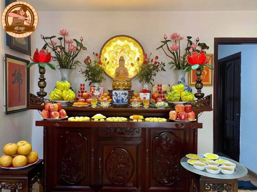 Cách cúng bái khi treo ảnh Phật trên bàn thờ gia tiên