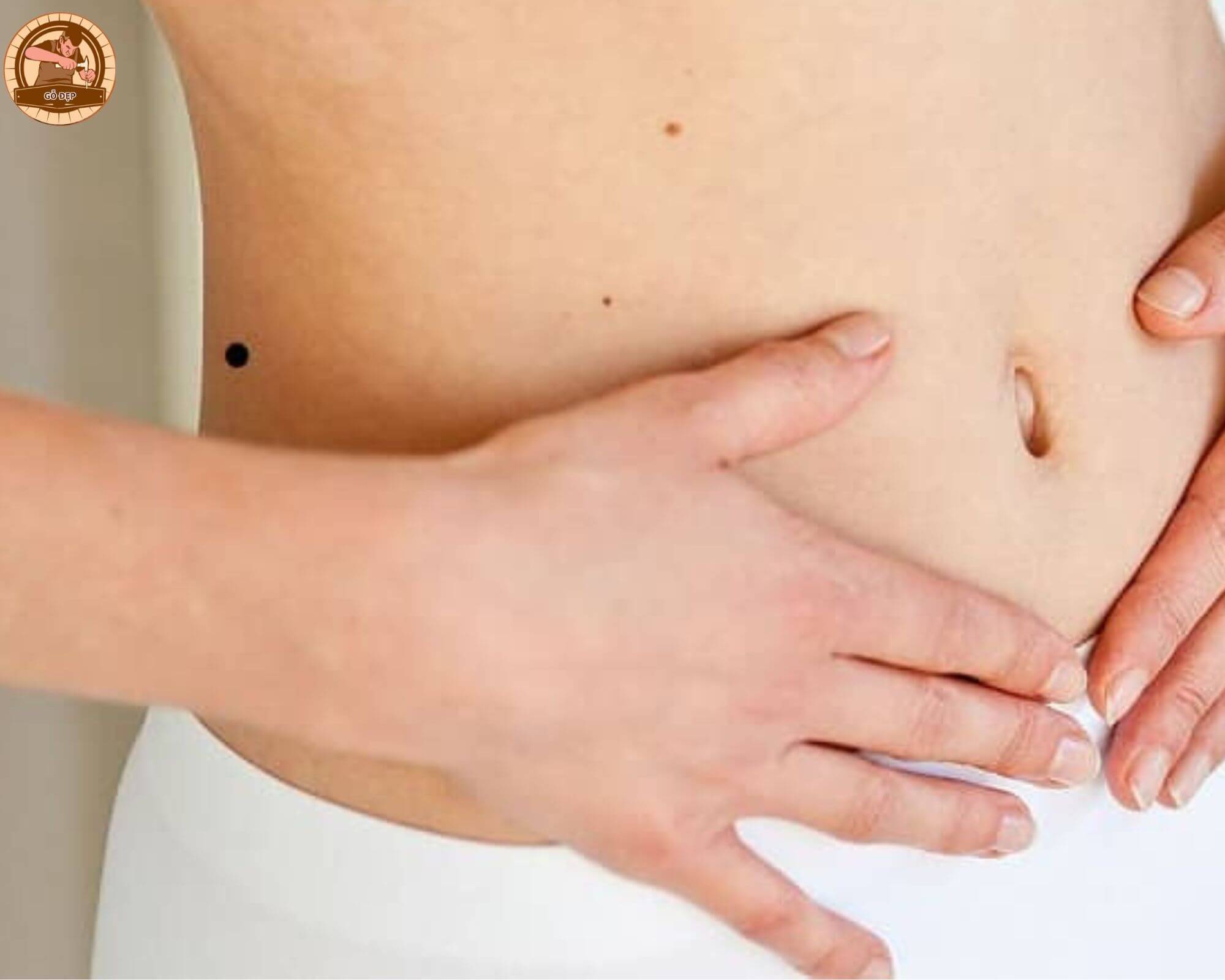 Phụ nữ có nốt ruồi ở hông eo và ý nghĩa liên quan