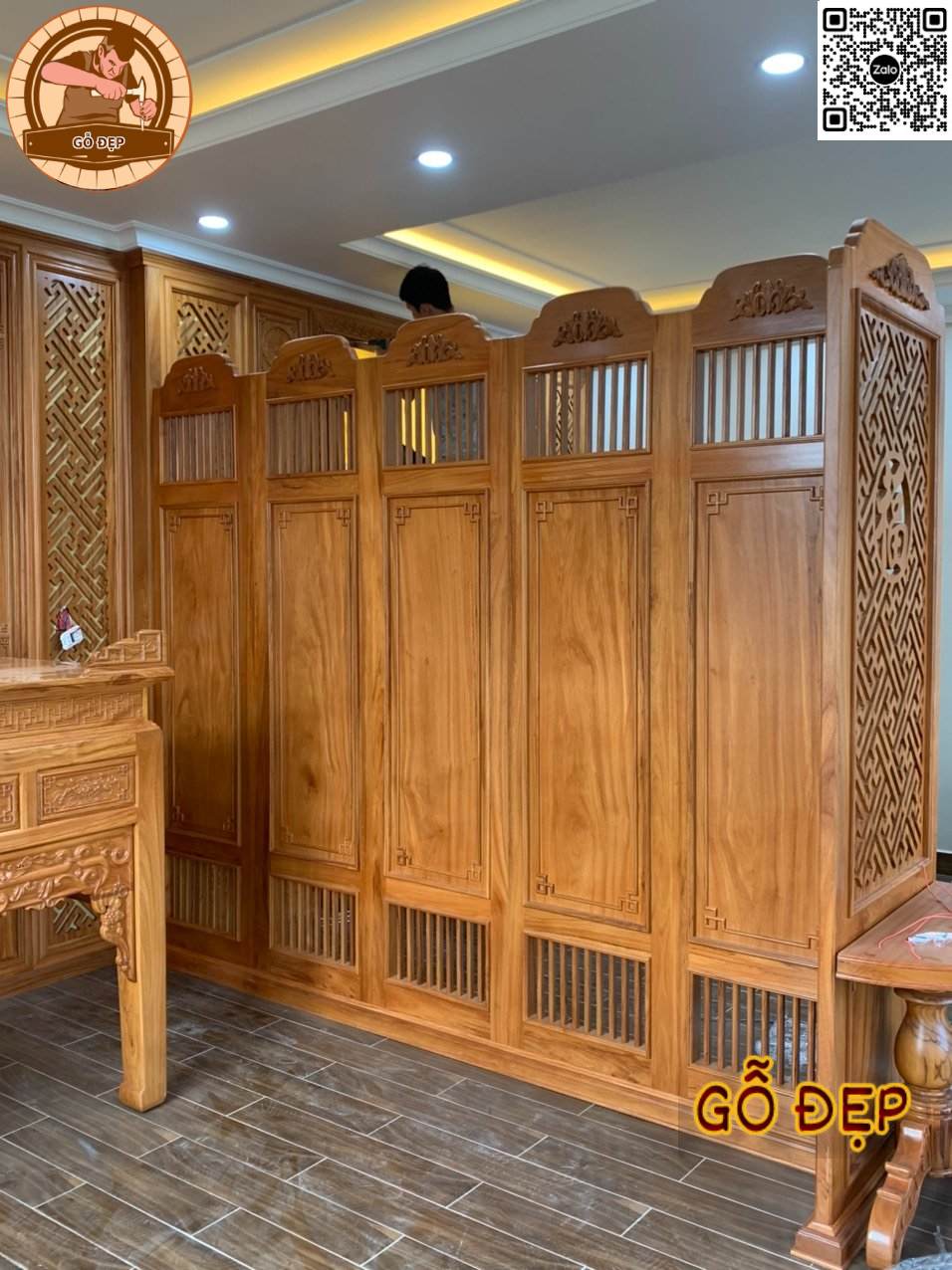 Vách ngăn phòng thờ gỗ gõ VN 22662