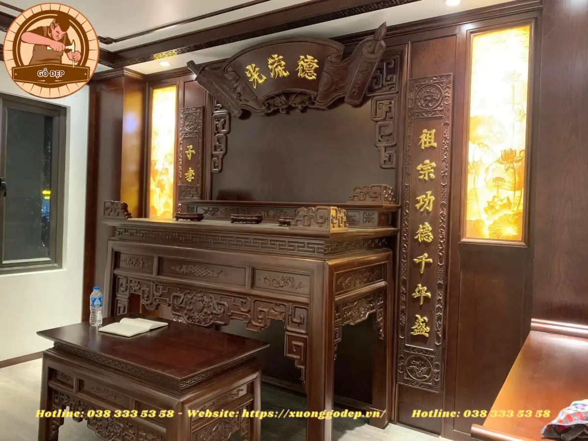 Vách ngăn ốp hậu bàn thờ bằng gỗ tự nhiên