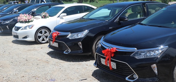 Quy trình thuê xe hoa Mercedes tại Phương Anh