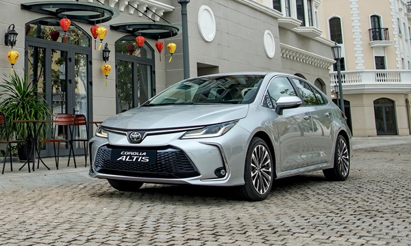 Chiều dài xe ôtô 4 chỗ của dòng xe ô tô Altis