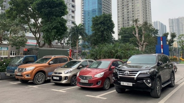 Thuê xe tự lái ô tô Hà Nội Mioto