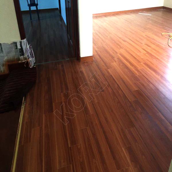 sàn gỗ vinasan bn 122