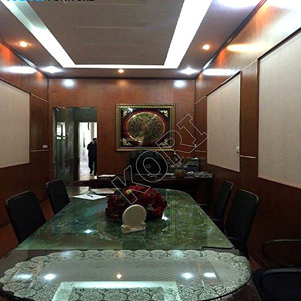 ốp tường phòng khách bằng gỗ
