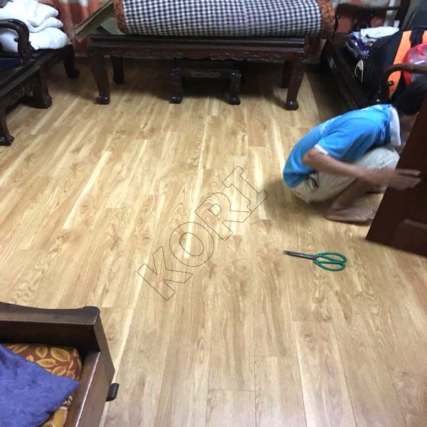 thi công sàn gỗ vinasan vn 123