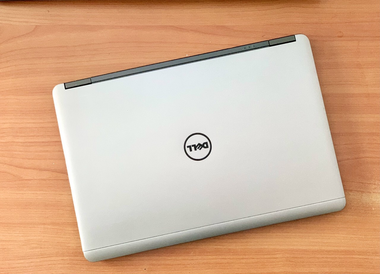 Dell 7440