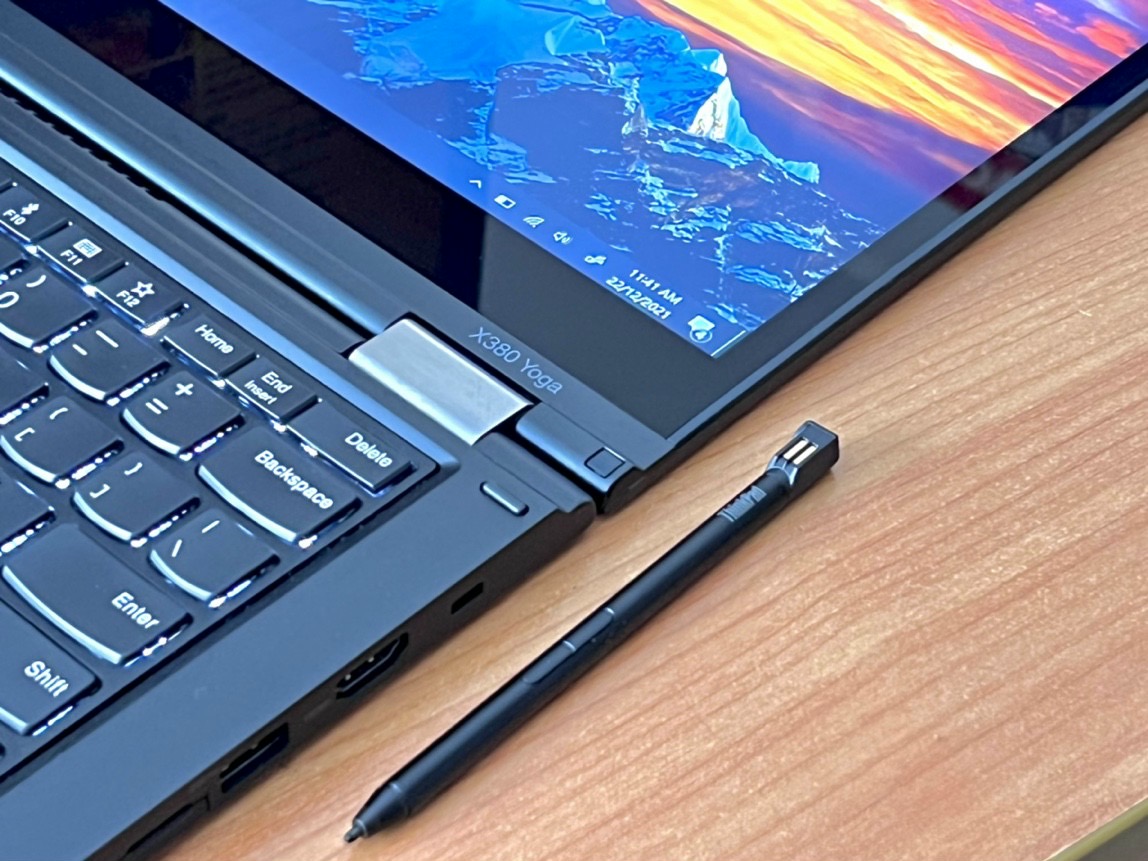 LENOVO YOGA X380