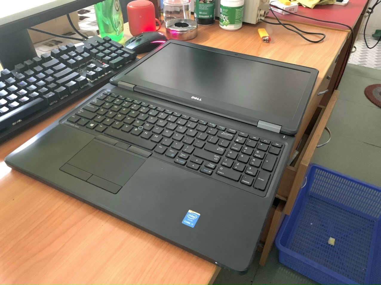 DELL 5550