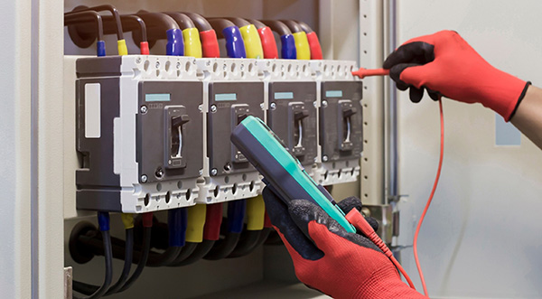 Hướng dẫn bảo quản và kiểm tra găng tay cách điện hạ thế