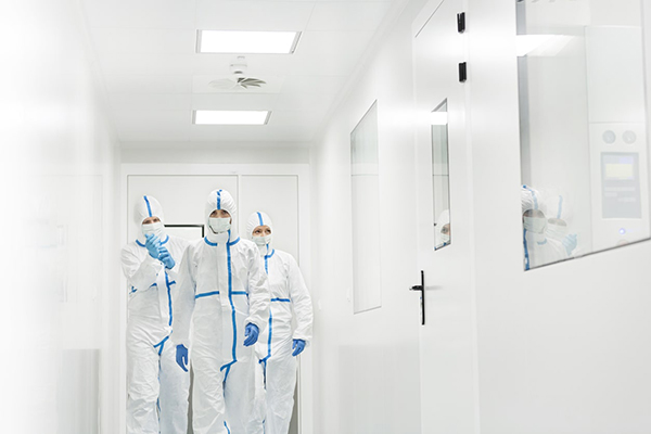 Trang phục phòng sạch toàn thân cho phòng lab và dược phẩm