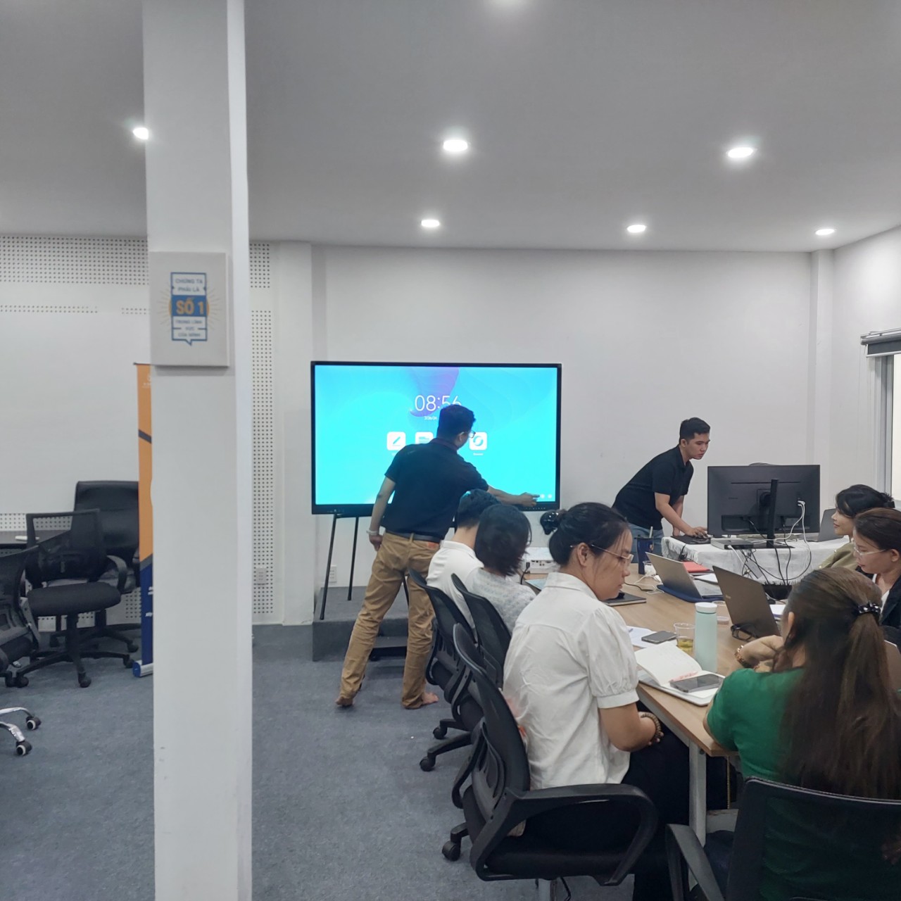 khung tương tác hội họp