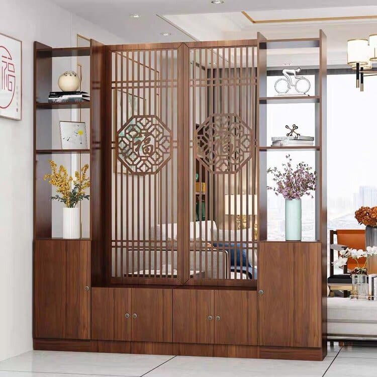 Nếu phòng khách của bạn có diện tích nhỏ hoặc không được bố trí hợp lý, vách ngăn có thể giúp chia không gian thành các khu vực chức năng linh hoạt