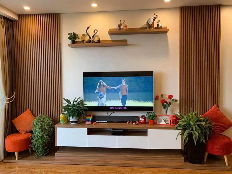 kệ tivi treo tường phòng khách kết hợp đèn led hiện đại