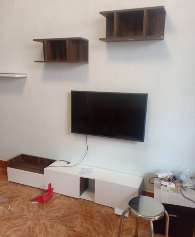 KỆ tivi để sàn đẹp