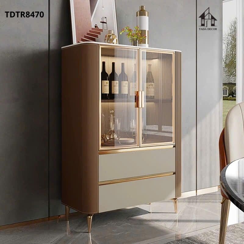 Khoang trưng bày rượu với cửa kính cao cấp