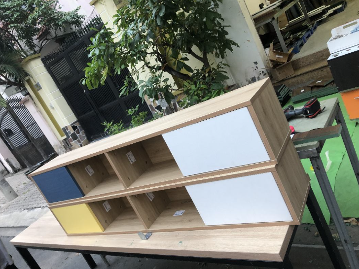 Kệ tivi treo tường TADA