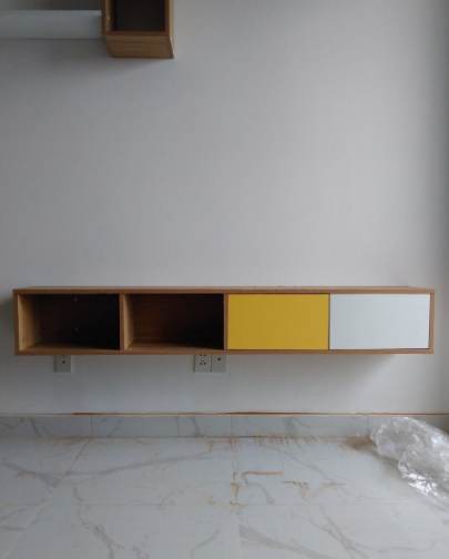 Kệ tivi treo tường TADA