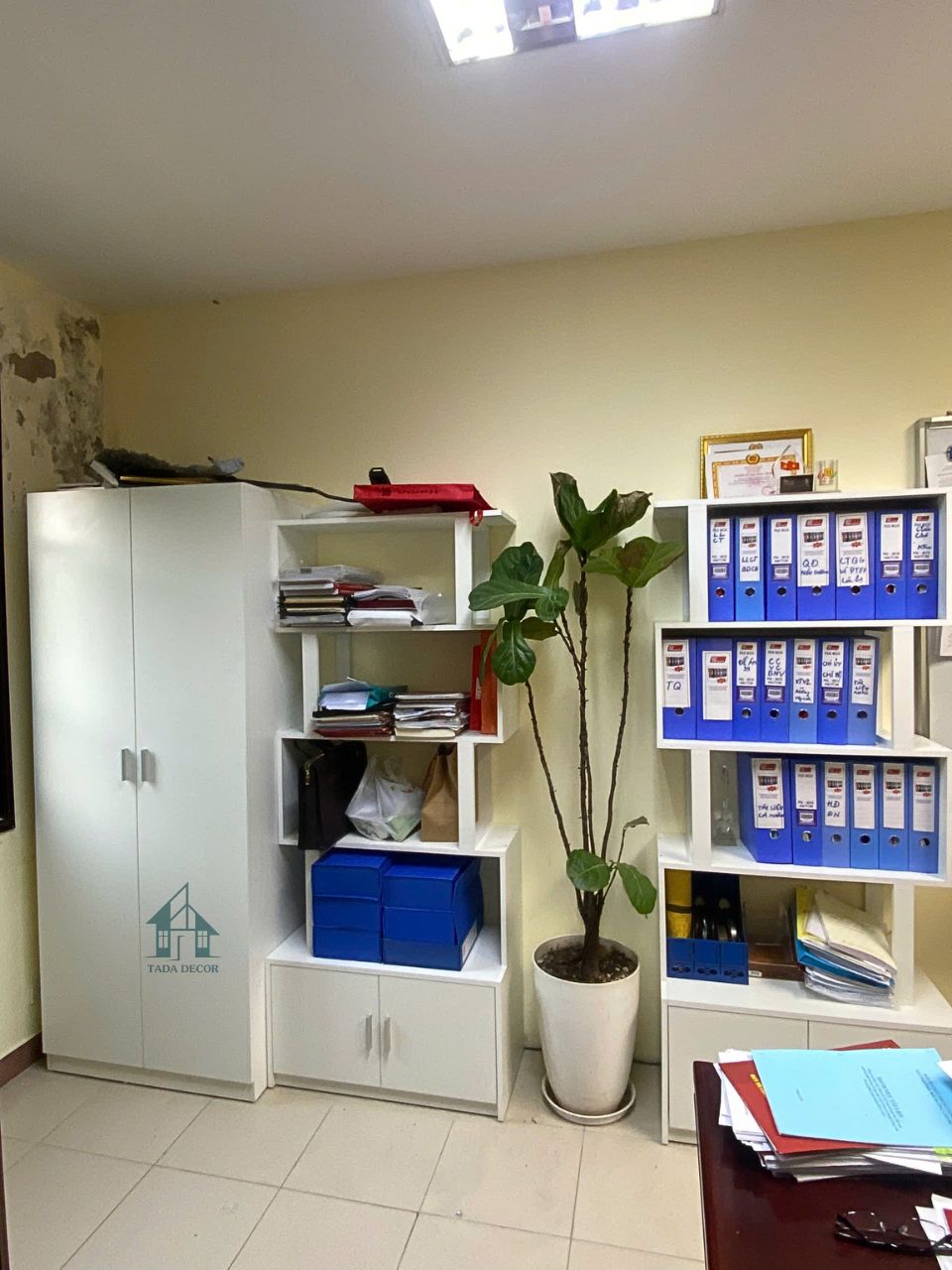 Tủ quần áo văn phòng thiết kế theo yêu cầu gọn gàng tiện dụng