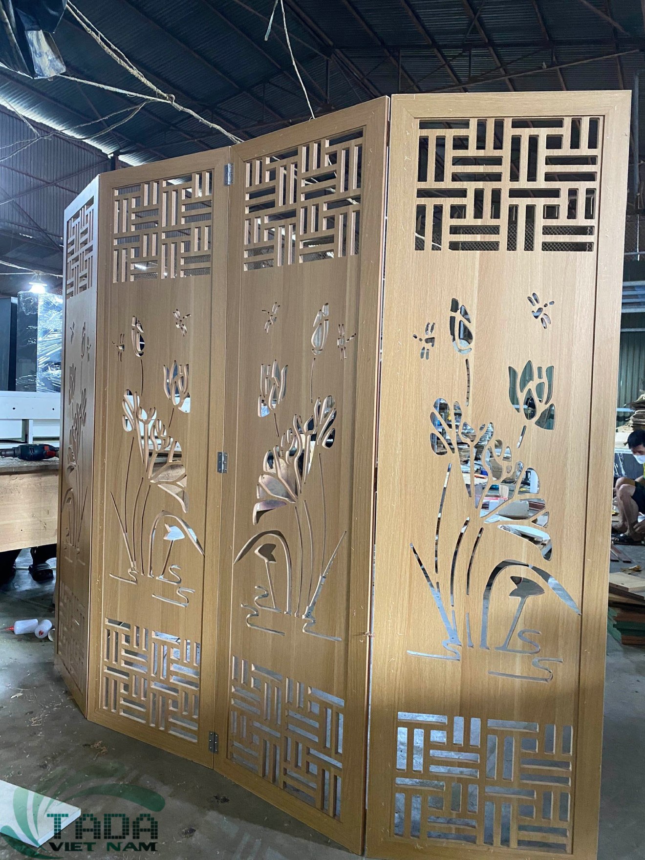 Vách bình phong hoa sen thương hiệu TADA VIETNAM - TDVN15