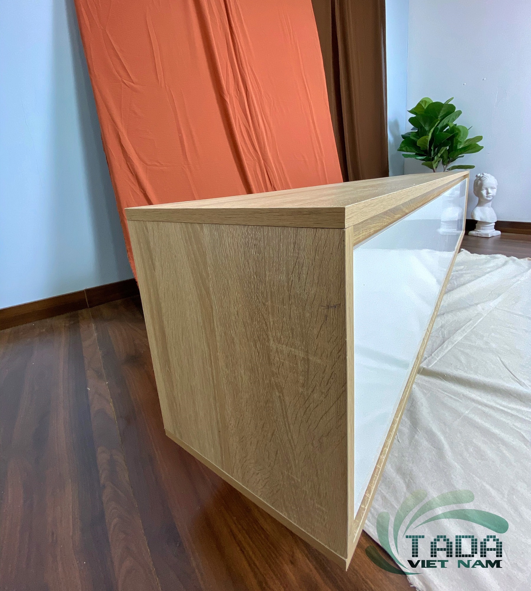 kệ gỗ 3 cánh bắc âu