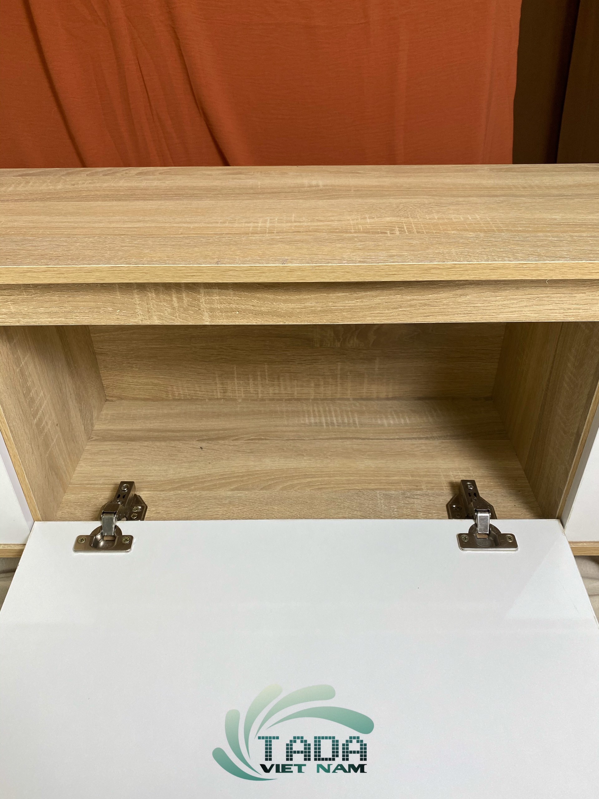 kệ gỗ 3 cánh bắc âu