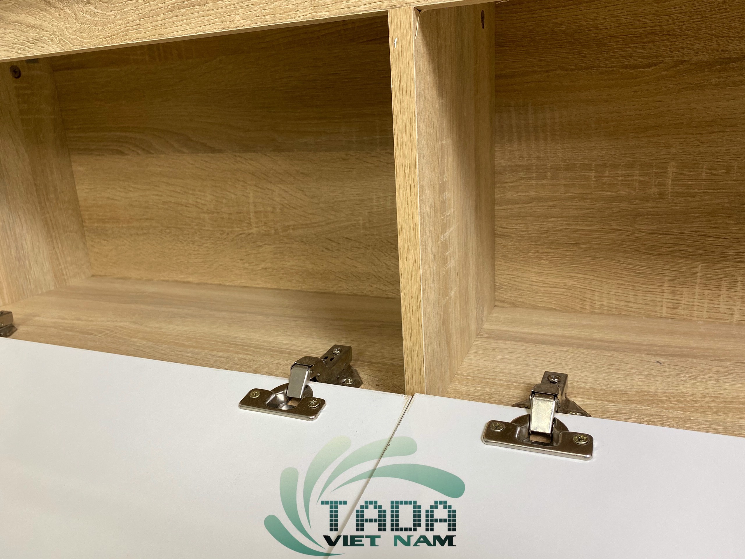 kệ gỗ 3 cánh bắc âu